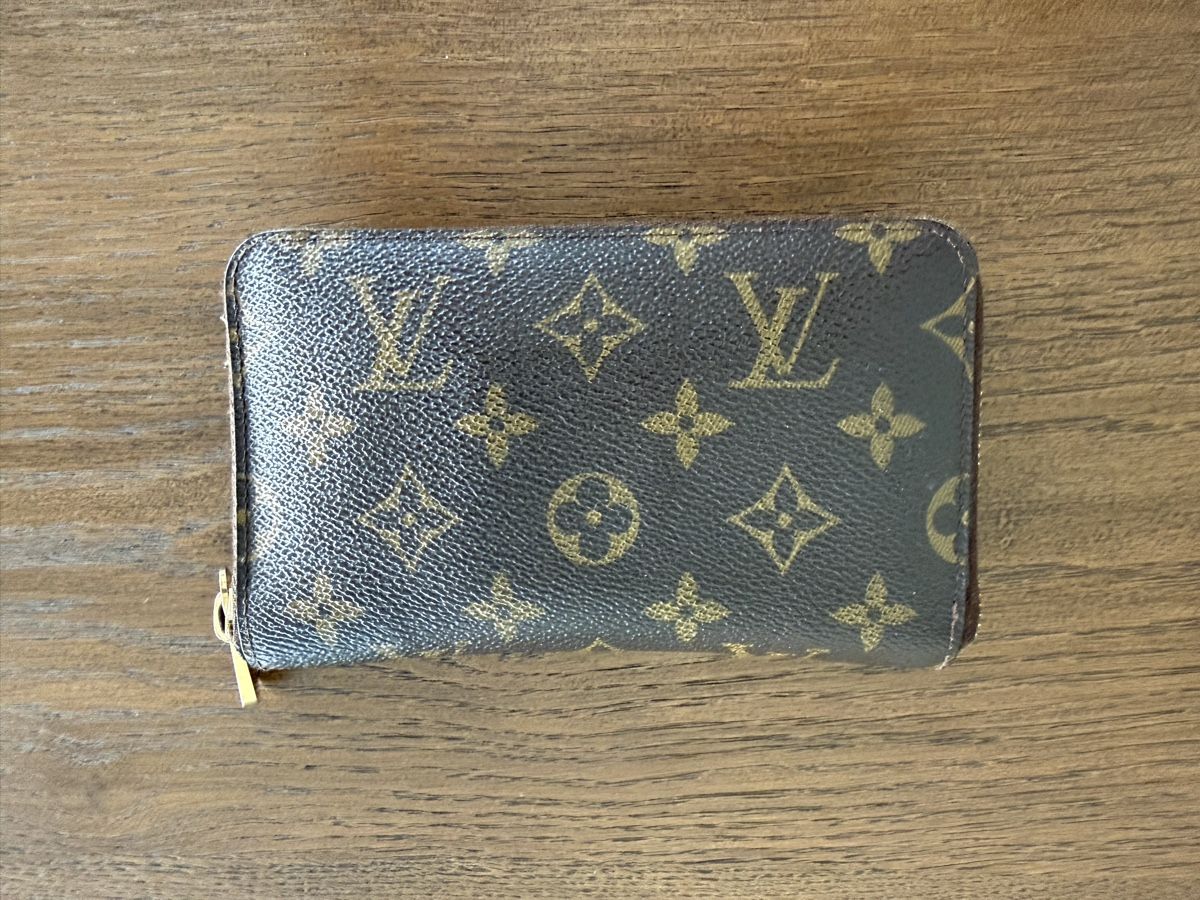 Louis Vuitton Portamonete: Louis Vuitton Zippy Wallet Monogram  – Usato da Davesco-Soragno venduto da tin_6xjv
