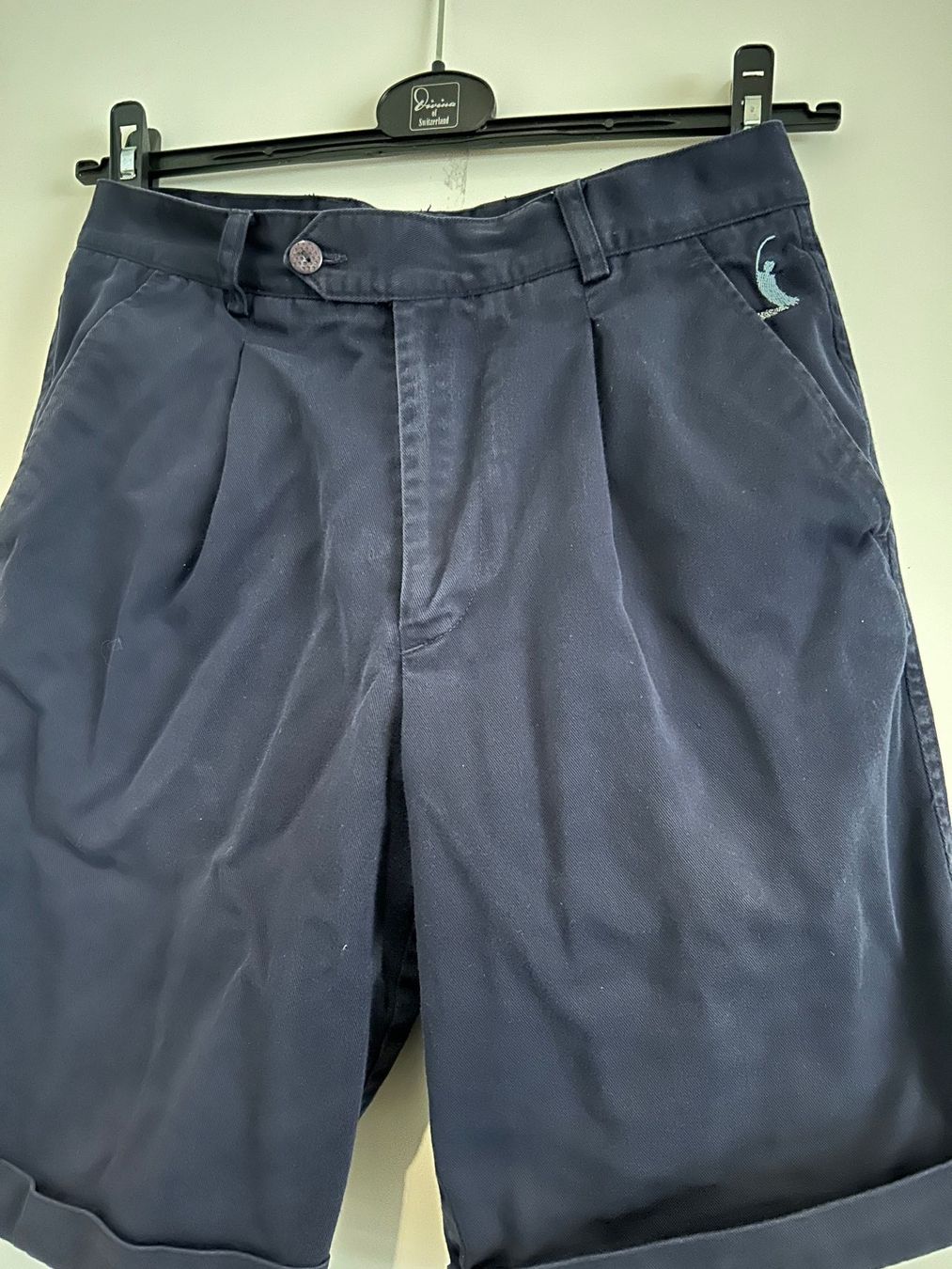 Pantaloni: Kurze Hosen – Usato da Zumikon venduto da Uranus88
