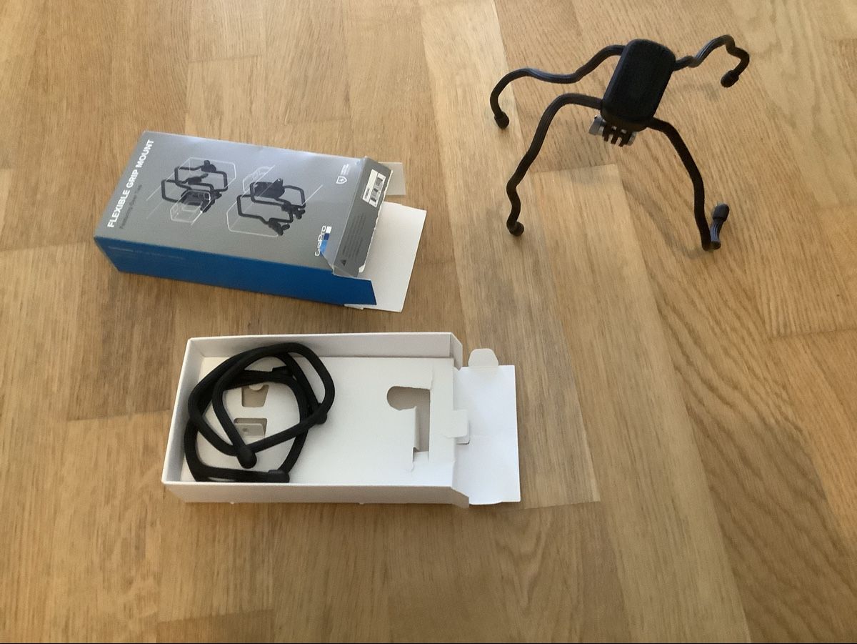 Gopro Action Cam: GoPro HERO Bundle mit extra Zubehör – Gebraucht aus Adliswil von Compardo 5