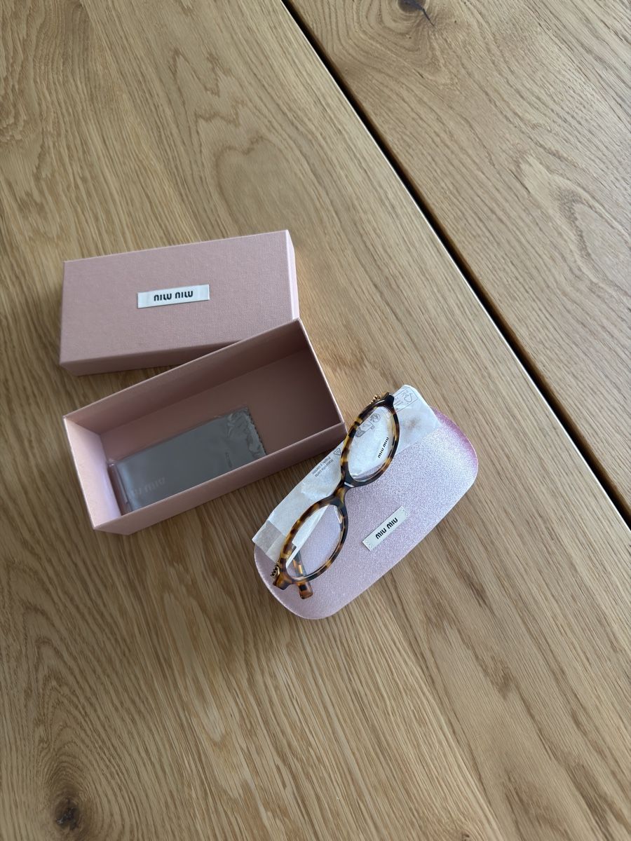 Miu Miu Brillen & Gläser: MiuMiu – Neu und originalverpackt aus Küssnacht am Rigi von pet_h97d 1
