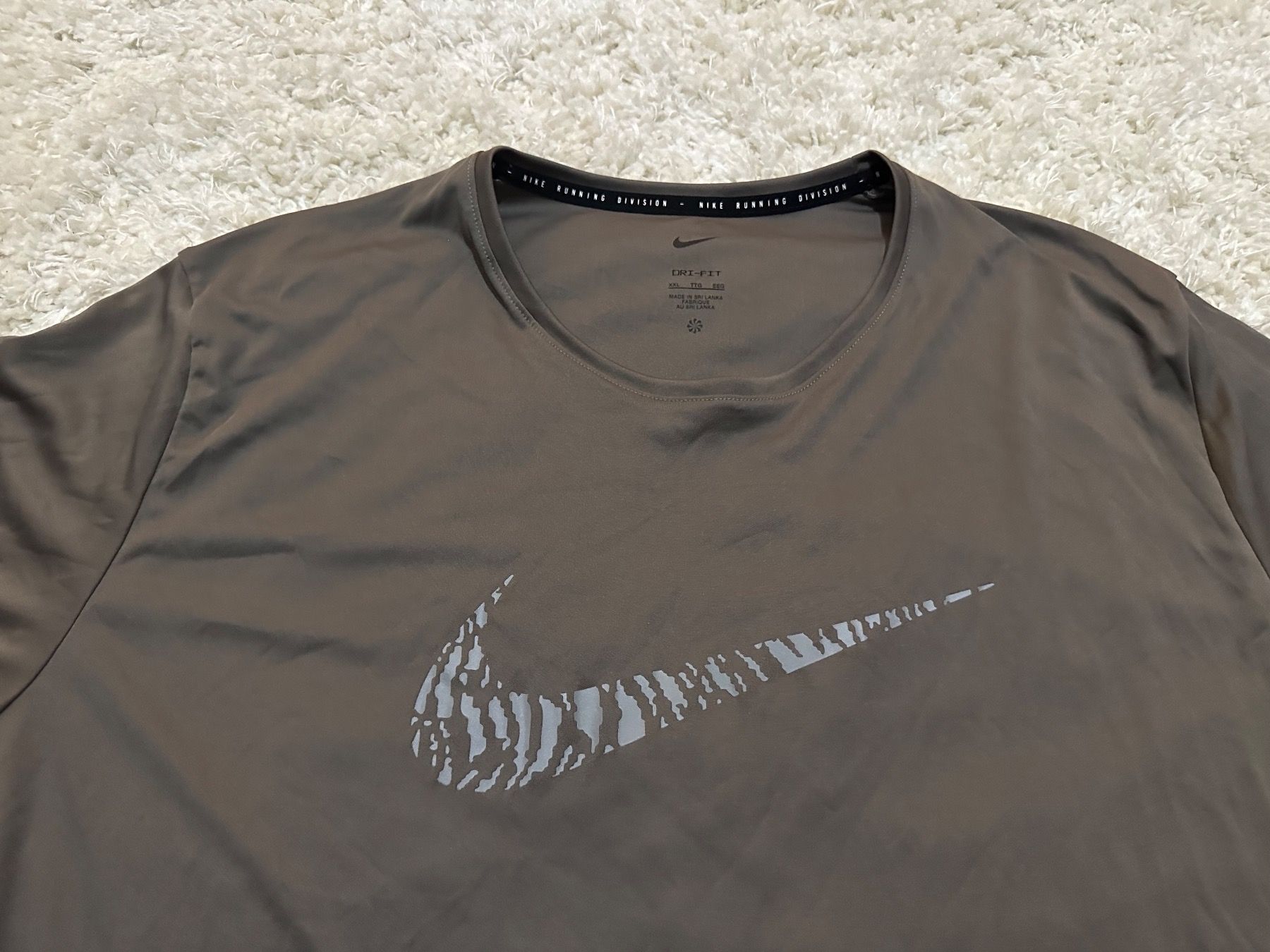 Nike Maglioni & Felpe: Nike Pullover Gr.XXL – Usato da Bern venduto da BrandVilla 2