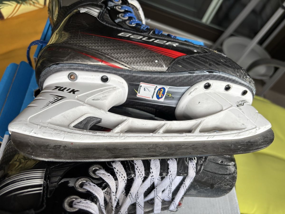 Bauer Patins à glace: Bauer Eishockey Schlittschuhe  – D'occasion à La Tour-de-Trême par ValGruyere 5
