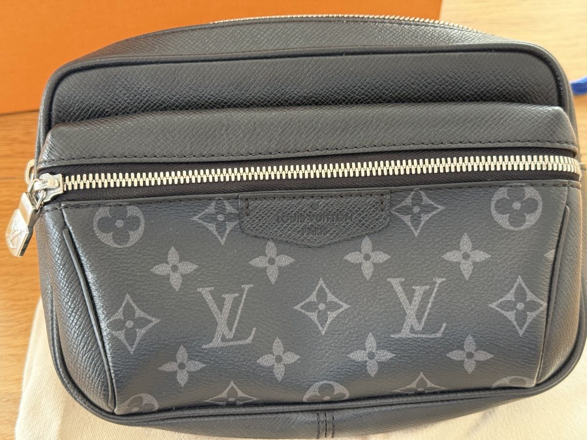 Louis Vuitton Borse: Louis Vuitton Bumbag Tasche – Usato da Niedergösgen venduto da Lifestyle-85 5