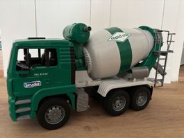 Bruder MAN TGA 41.440 Betonmischer Lastwagen Spielzeug