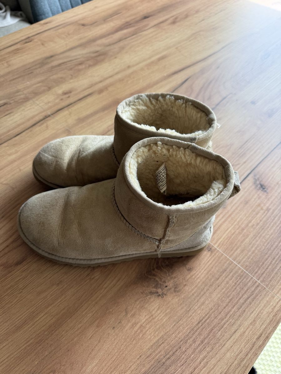 Ugg Scarpe da donna: Ugg Boots Gr. 38 beige – Usato da Schlieren venduto da NM_Nici 2