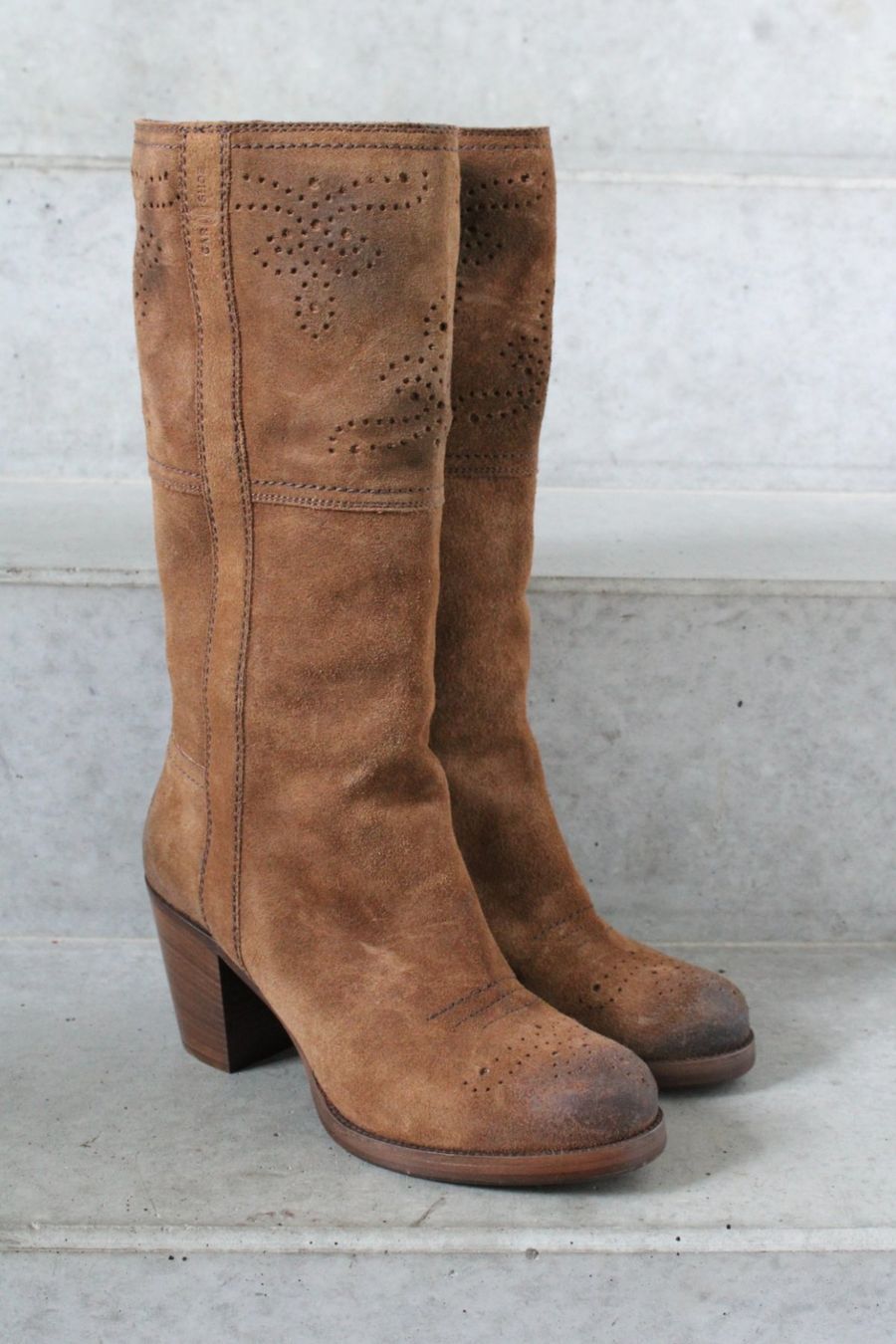 Prada Scarpe da donna: Car Shoe by Prada Suede Leather Boots – Usato da St. Gallen venduto da look-twice 1