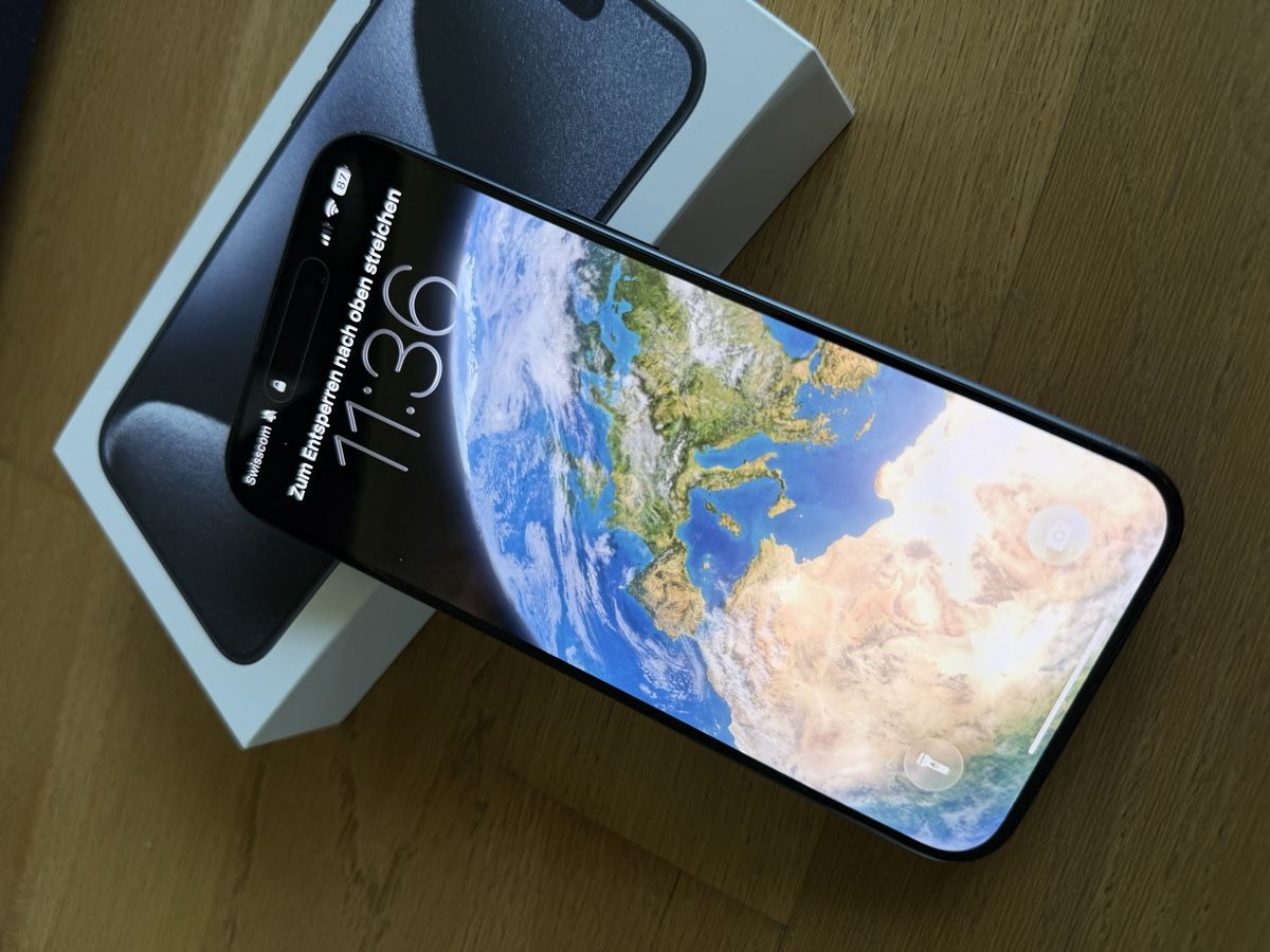 Apple Handys / Smartphones: iPhone 15 Pro Max Blue Titanium 256GB – Gebraucht aus Altendorf von wqv_97