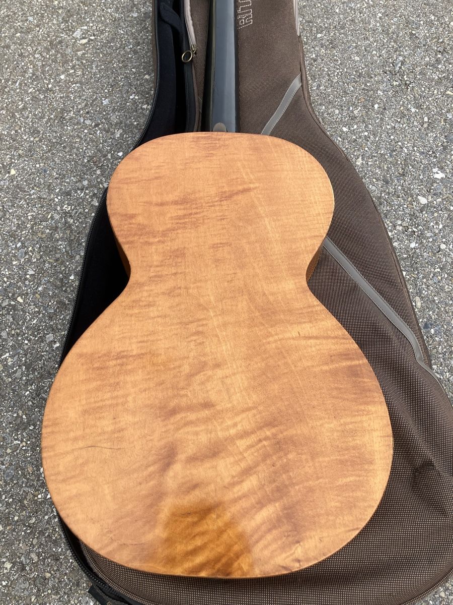 Instruments de musique: Antike Gitarre – D'occasion à Düdingen par Kalalua 3