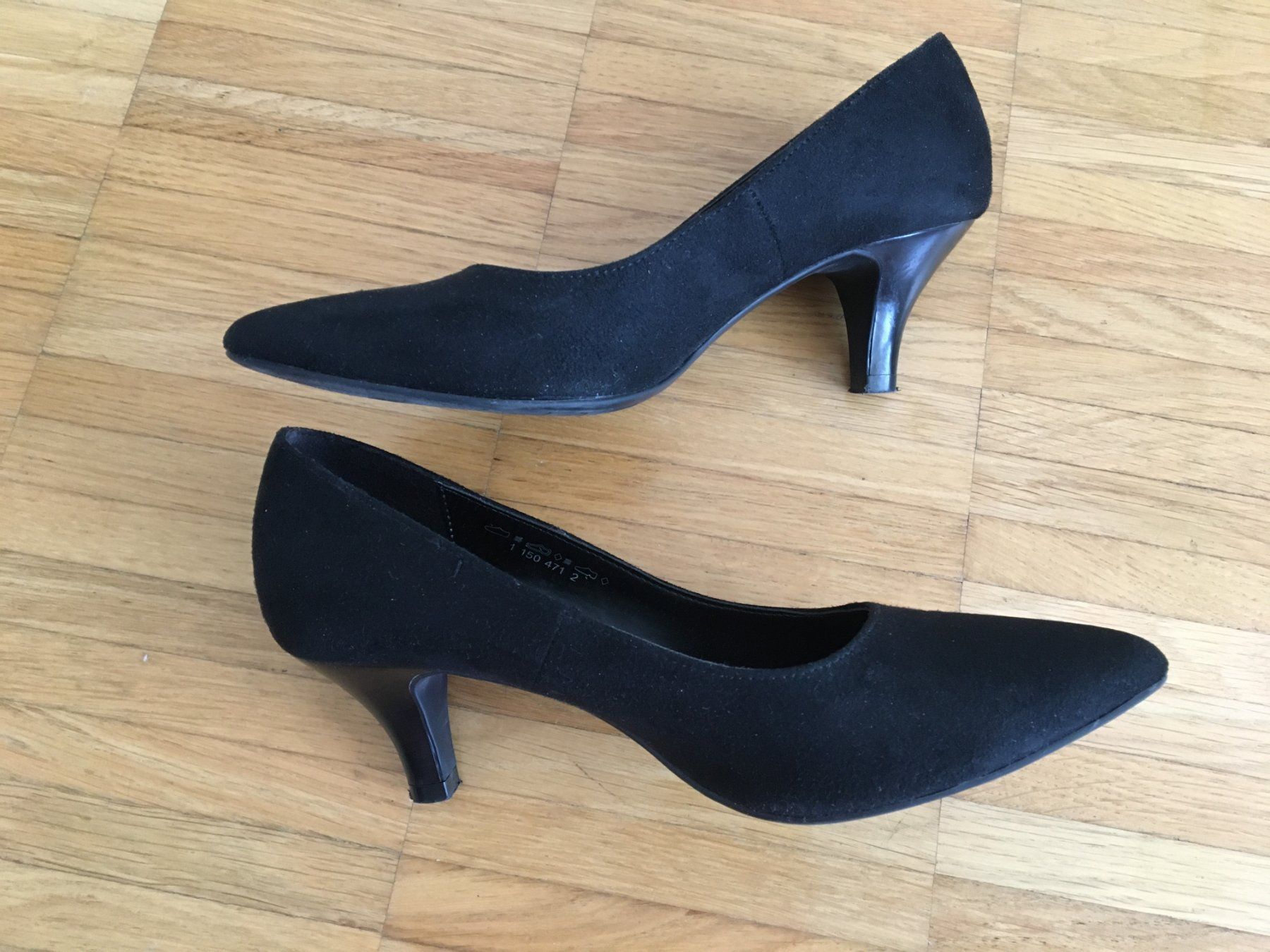 Damenschuhe: Klassische Pumps, Gr. 36 - Neuwertig – Gebraucht aus Basel von Nofretete39 4