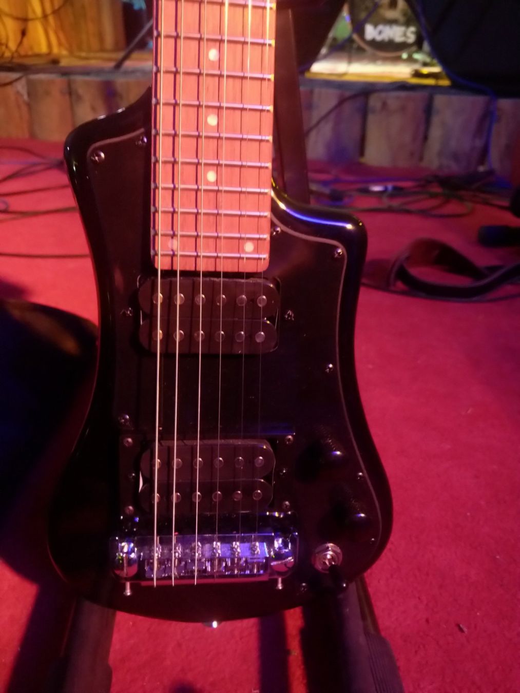 Höfner Strumenti musicali: Höfner Shorty Deluxe BK ungebraucht – Nuovo (secondo la descrizione) da Safenwil venduto da Zappi1969 1