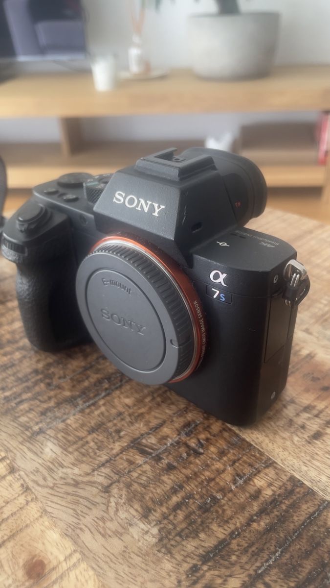 Sony Fotocamera: Sony A7S II E-mount Full-Frame camera (ILCE-7SM2) – Usato da Lausanne venduto da Nedfilms 1