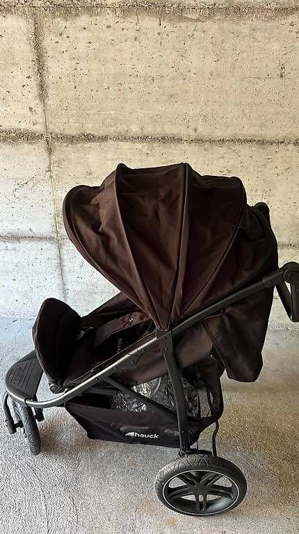 Accessori per carrozzine: Kinderwagen Marke Hauck – Usato da Hünenberg venduto da Voalain