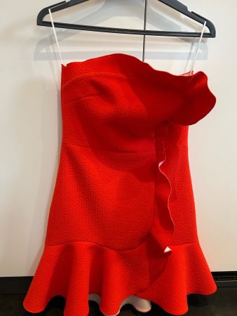 Très belle robe de Sandro taille 1