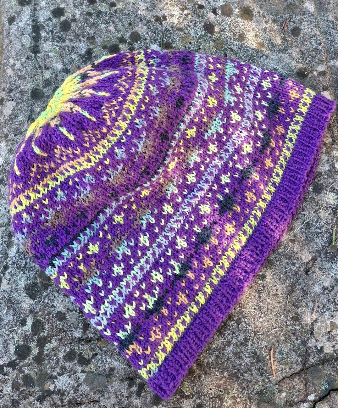 Copricapi, berretti & cappellini: Mütze Beanie "Planetarium2"   handgestrickt   NEU – Nuovo (secondo la descrizione) da Langenthal venduto da Handstrick 6