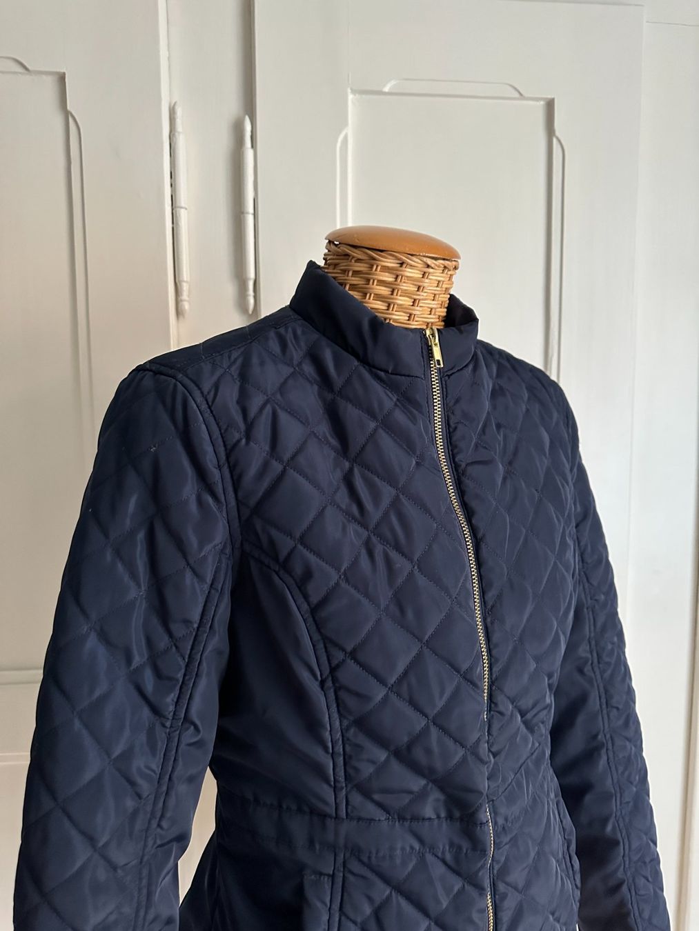 H&M Jacken: Steppjacke dunkelblau figurbetont - 38 – Gebraucht aus Zürich von Diazaio 1
