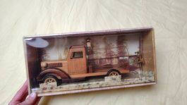 Holzlastwagen Getränkebehälter Geschenkidee Bar
