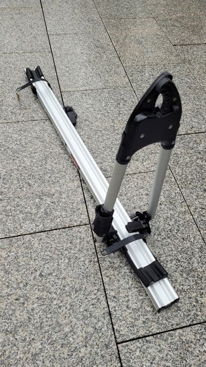 Thule tour bike deals carrier