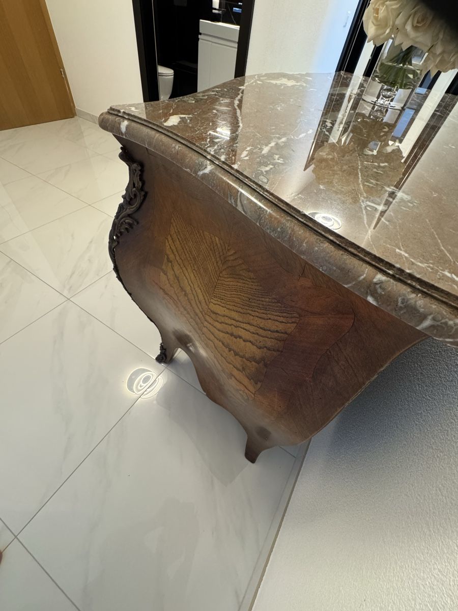 Kommoden: Ancienne commode  – Gebraucht aus St-léonard von LUXURYCOQUOZ 2