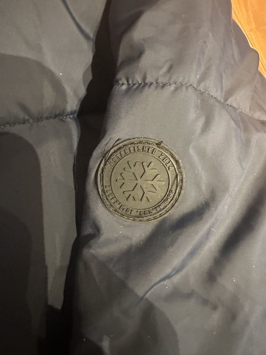 Giacche: Navy Blue Padded Winter Coat - Keep Warm! – Usato da Büren an der Aare venduto da bradlee512 3