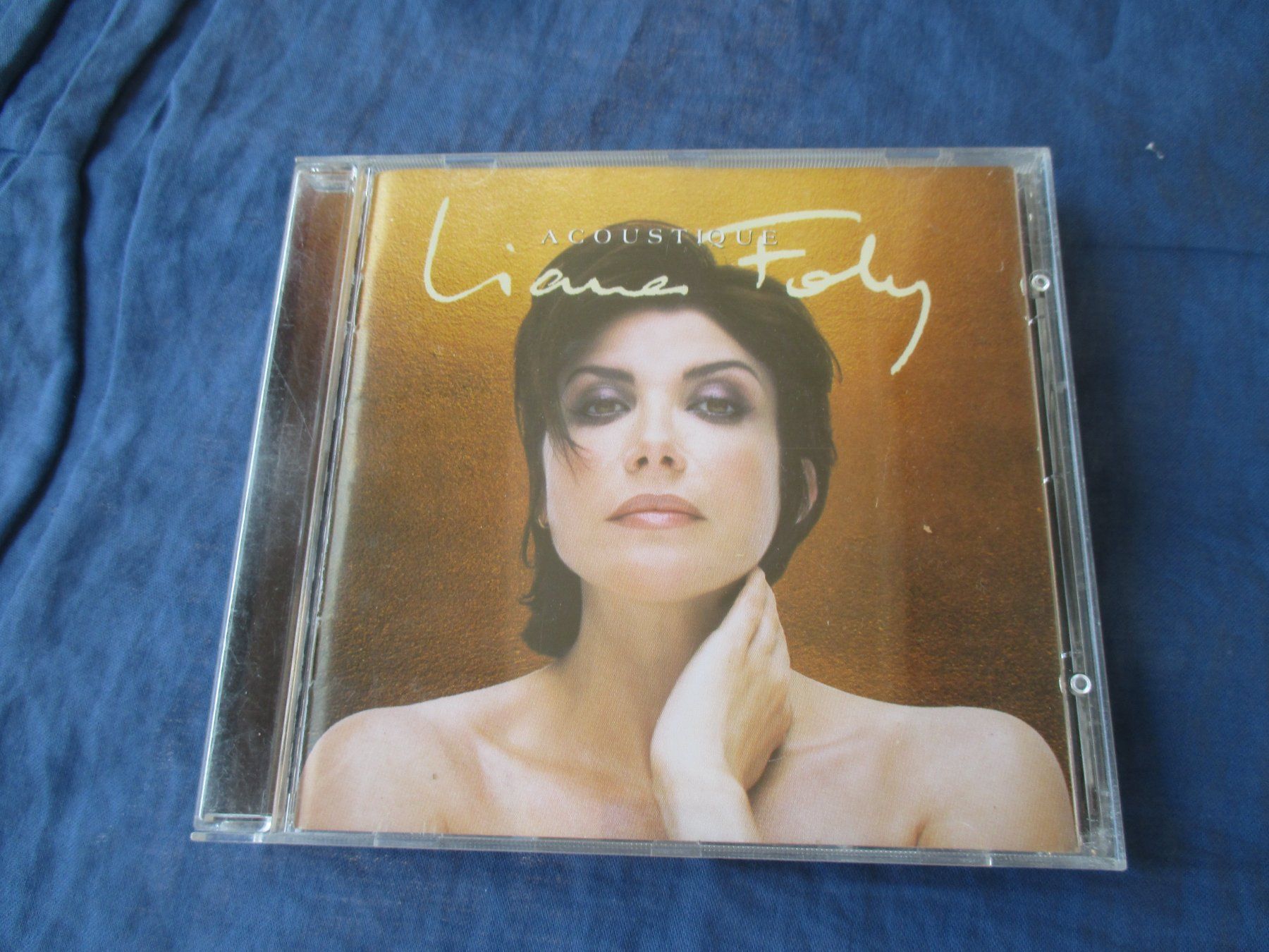 CD: Liane Foly : Acoustique – Usato da Colombier NE venduto da Nevenma