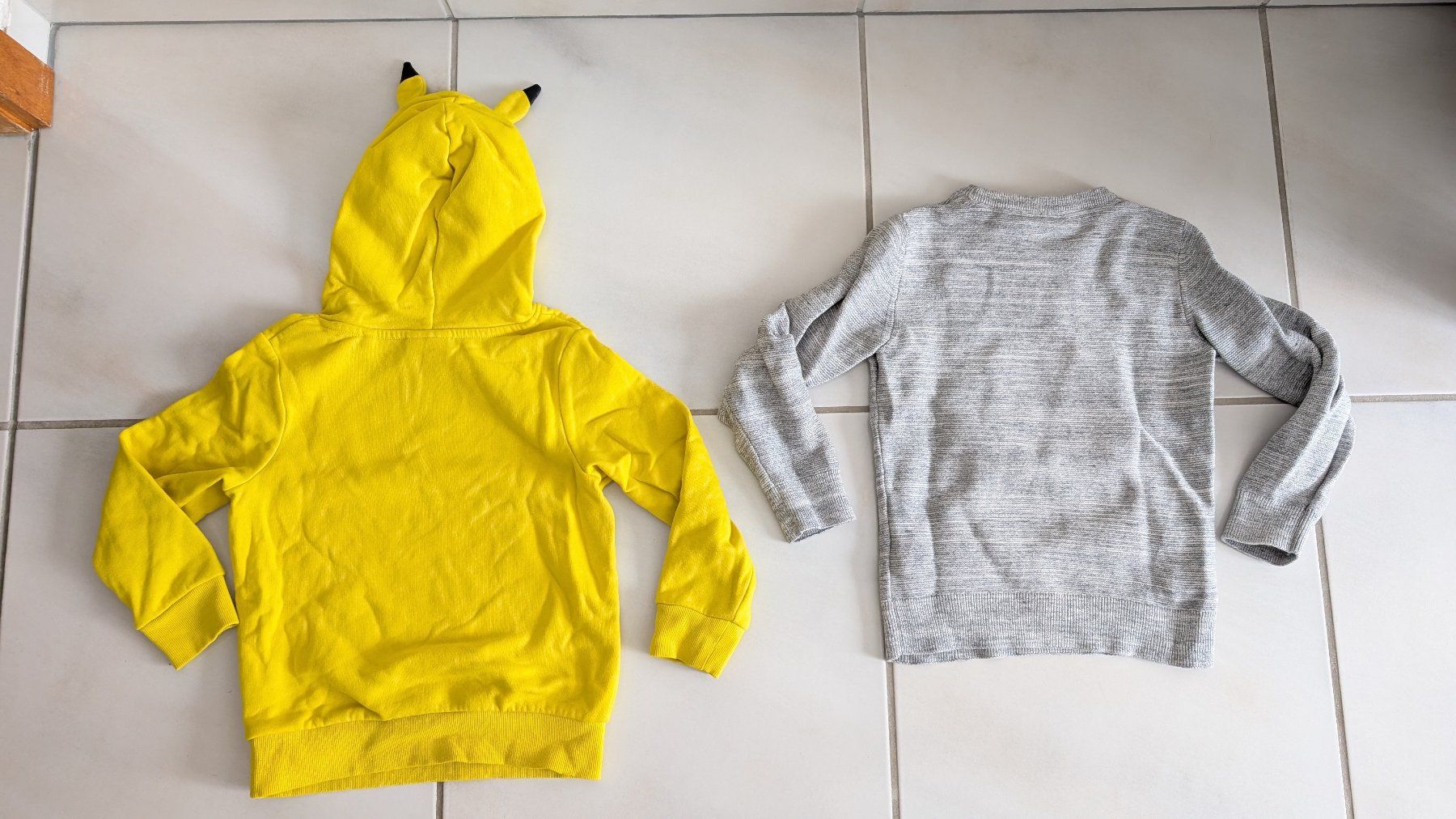 C&A Lotti & Set di vestiti: Pokemon Pullover, Gr. 116 – Usato da Oberwil-Lieli venduto da meipa3000 1