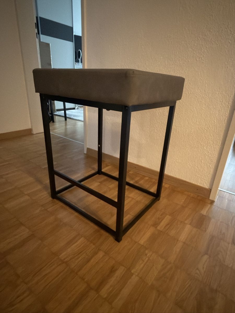 Sgabelli: Hocker Stuhl – Nuovo (secondo la descrizione) da Beringen venduto da mivec