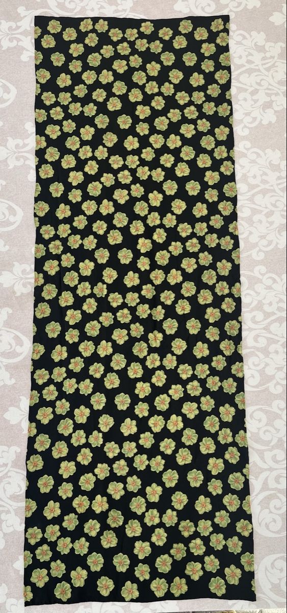 Fabric Frontline Foulard & Sciarpe: Seidenfoulard / Fabric Frontline – Usato da Wetzikon ZH venduto da seli03 1