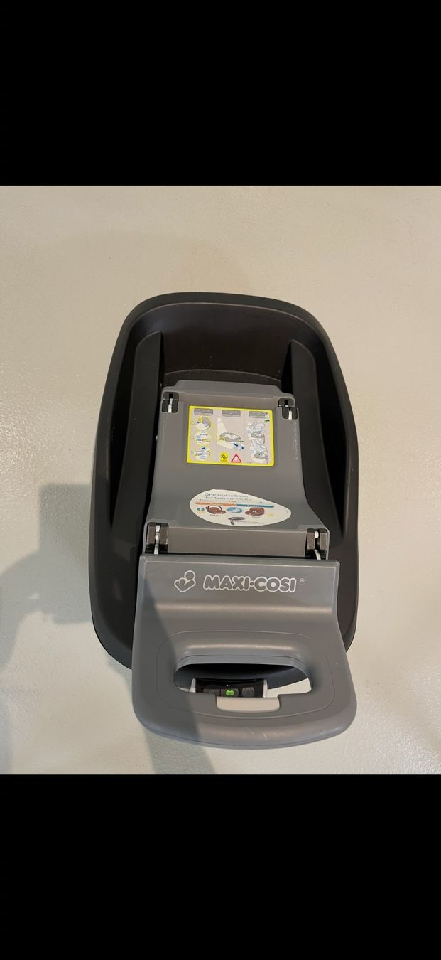 Maxi-Cosi Auto-Kindersitze: Maxi-Cosi Pebble Kindersitz schwarz – Gebraucht aus Kilchberg ZH von TanniTanni 3