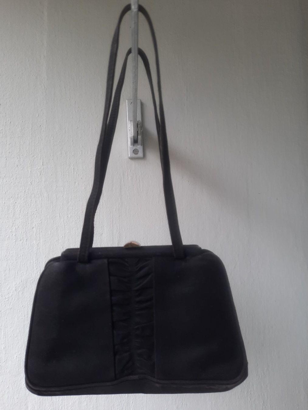 Taschen für Damen: Handtasche,Samt schwarz,  40er Jahre. – Gebraucht aus Zürich von maheKarpf