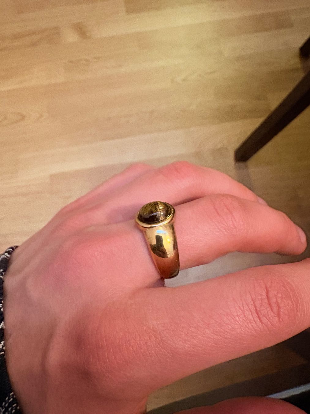 Anelli: Goldener Herrenring mit Tigerauge – Usato da Walenstadt venduto da mars_164