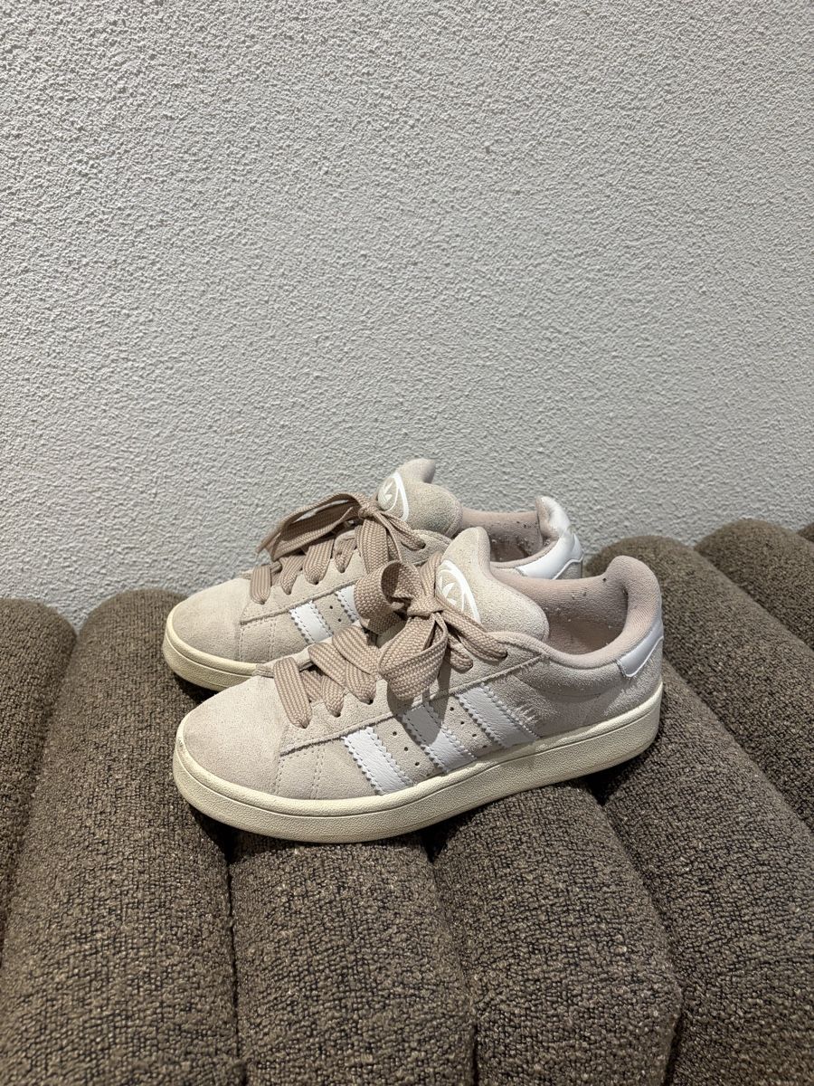 Adidas Damenschuhe: Adidas Campus Damen – Gebraucht aus Lenzburg von lejlaimamovic