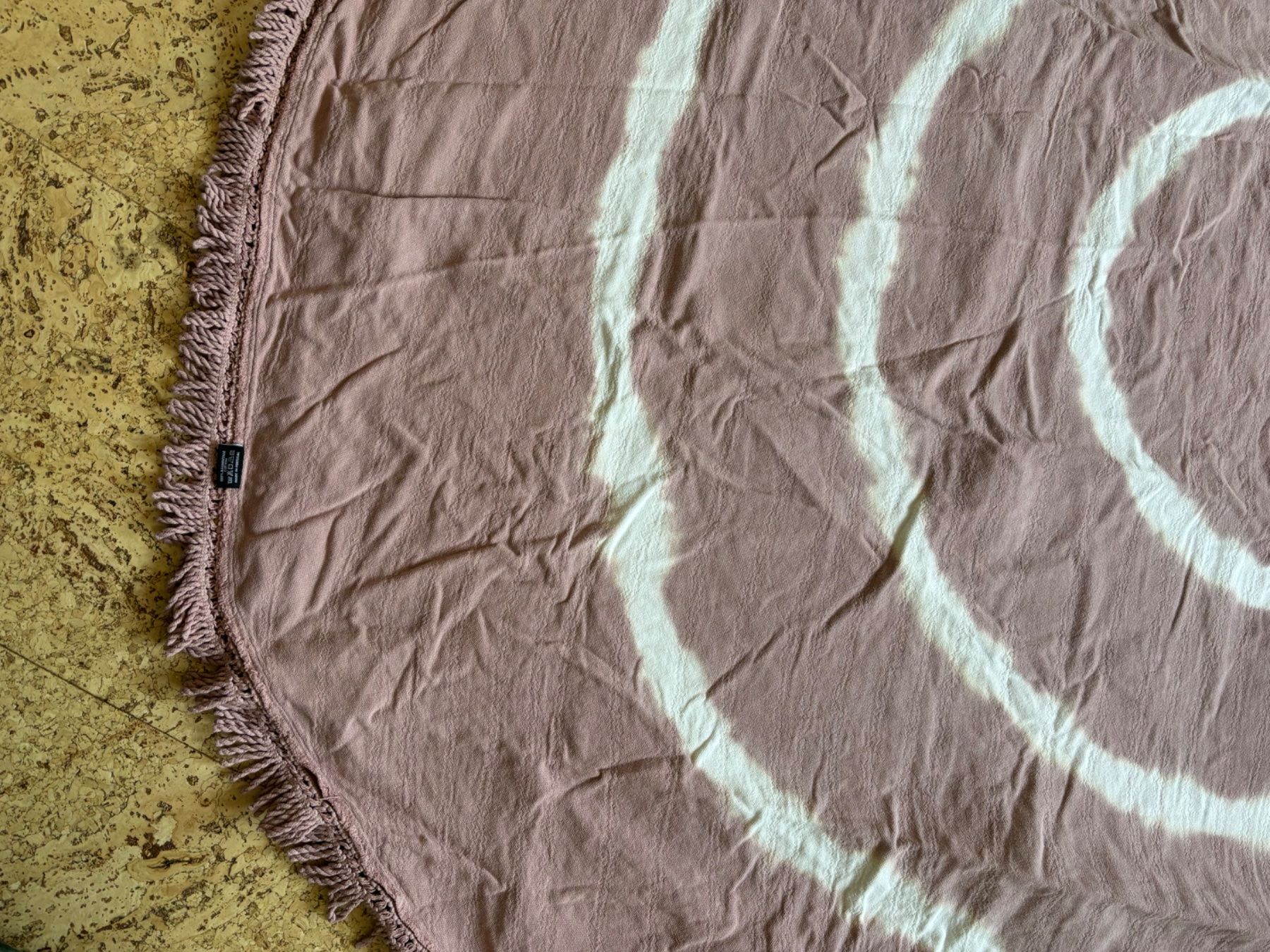 Globus Teli da bagno: Rundes Strandtuch Batik Look – Usato da Zürich venduto da houseplantclub 1