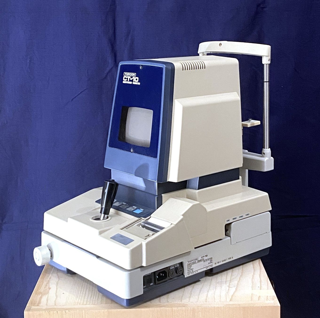 Attrezzature mediche: Tonometer Topcon CT-10 – Usato da Zweisimmen venduto da ric_k75g