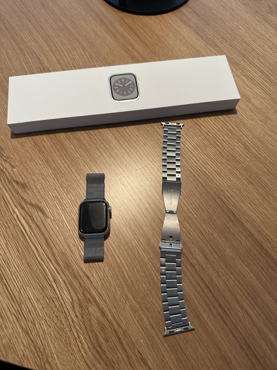 Apple Smartwatch: Apple Watch Series 8 GPS+Cellular, Titangehäuse, 41mm – Usato da St. Gallen venduto da F_s