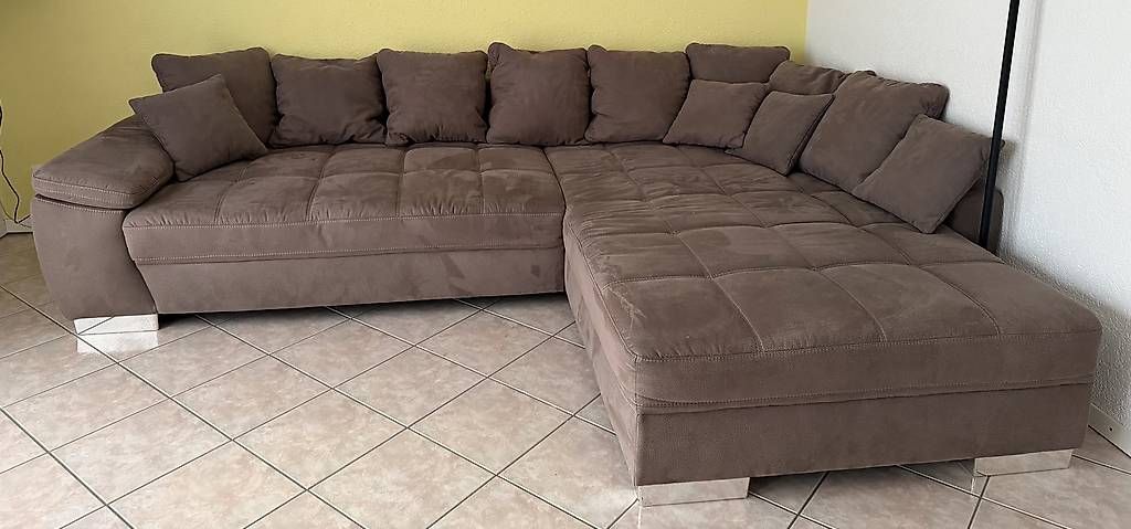 Divani: Grosses Ecksofa / Lounge Sofa mit Longchair 320cm x 230cm – Usato da Schmitten (FR) venduto da Flaz64 1