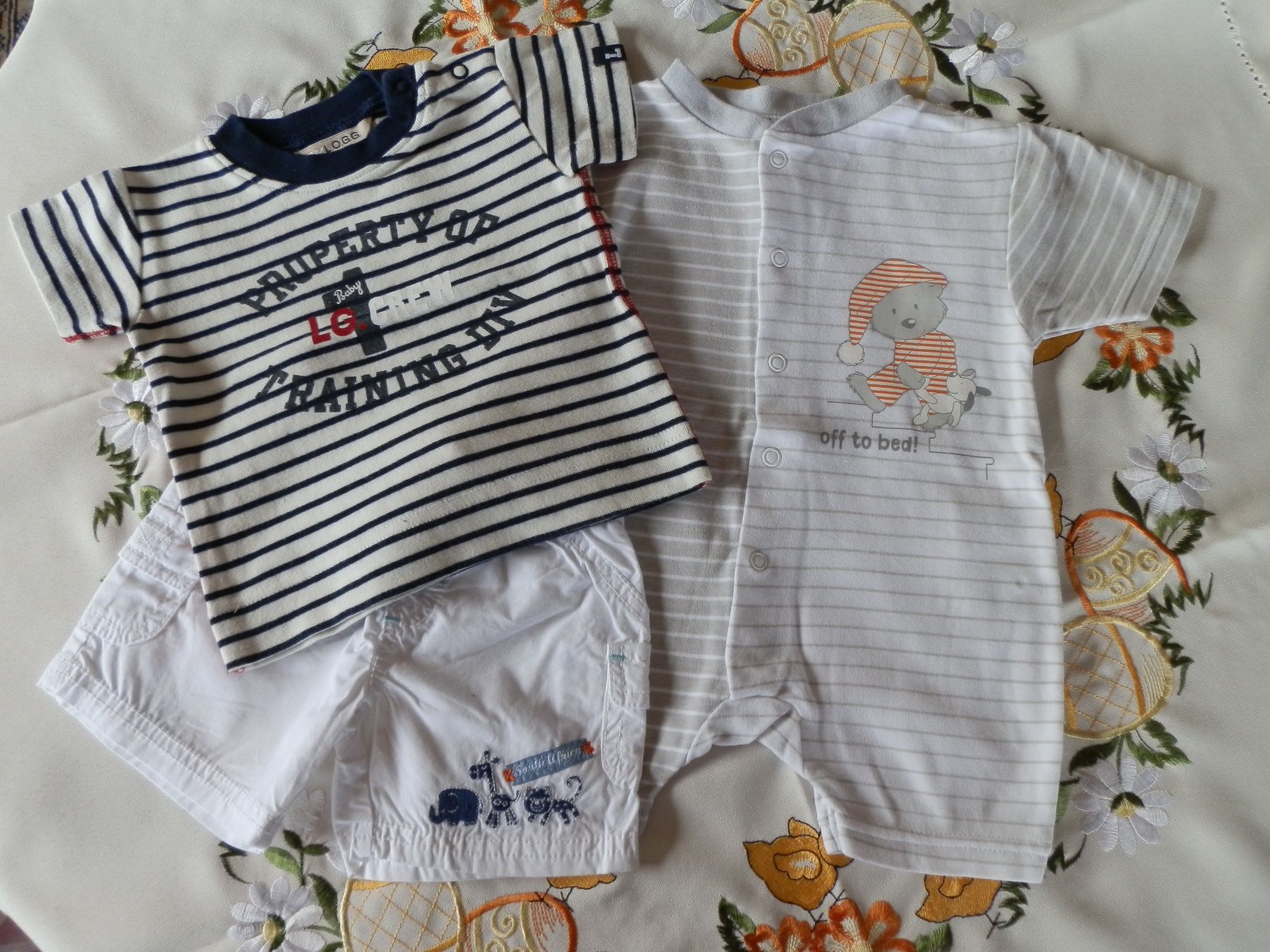Lotti & Set di vestiti: TAILLE 56 - 62 - 2 ENSEMBLES – Usato da Chiasso venduto da Dolly015