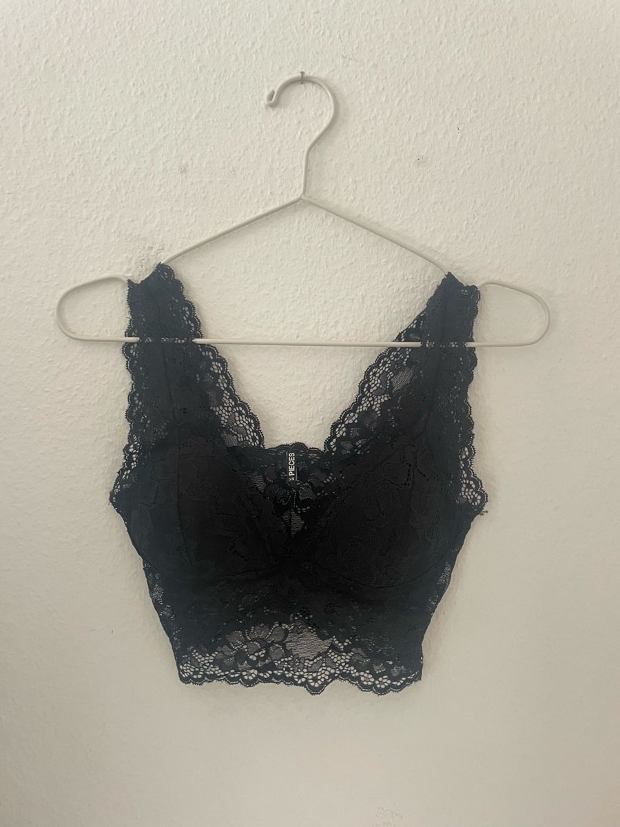 Tops: Schwarzes Spitzen-Bralette – Neu (gemäss Beschreibung) aus Ettingen von ale_q6zz