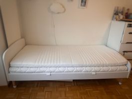 FLEXA Kinderbett / Juniorbett inkl. Premium-Matratze & Toppe