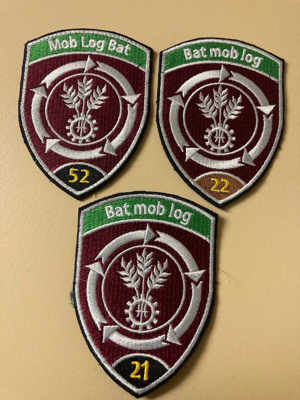 Schweizer Armee Plaketten & Abzeichen: 3x A-Badge: Mob Log Bat 21/22/52 - Schweizer Armee – Gebraucht aus Brütten von Hst1