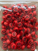 Perlen / Bastelperlen Buchstaben rot ca 100 Stück