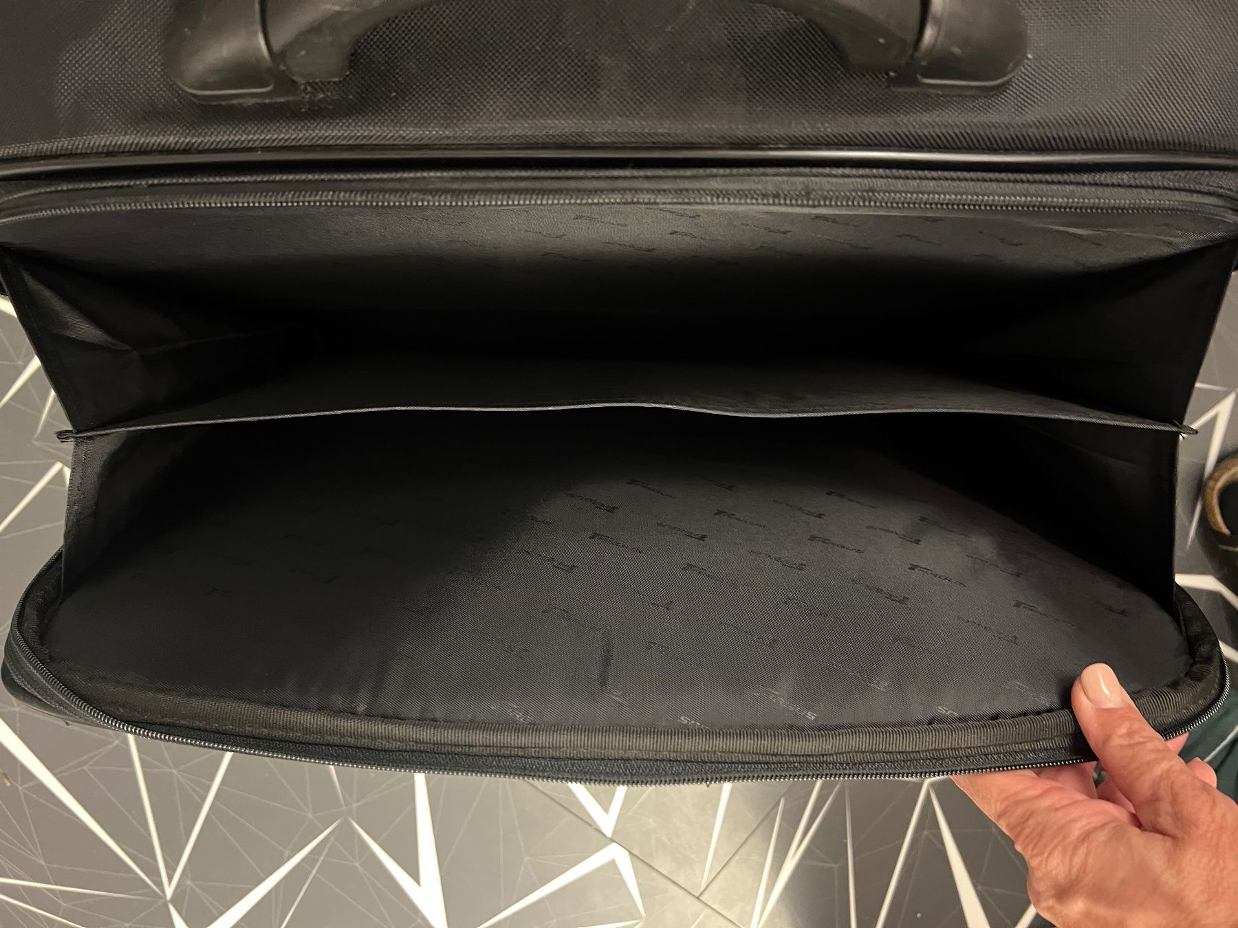 Valigie & Borse: Schwarze Aktentasche – Usato da Boningen venduto da LAZ 4
