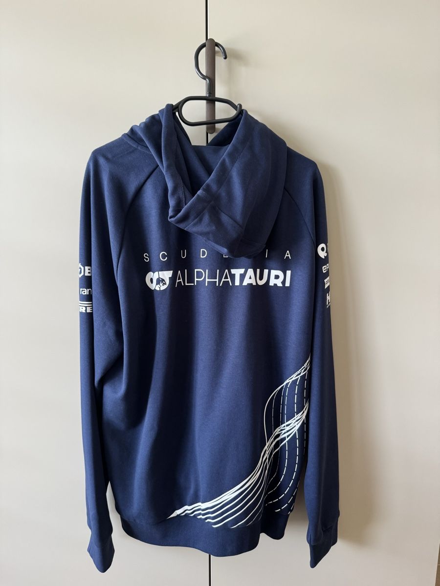 AlphaTauri Pullover & Sweatshirts: Sweat Alpha Tauri – Neu (gemäss Beschreibung) aus Châtel-St-Denis von Lou_Hock 1