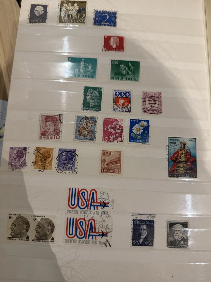 Tutti i francobolli: Stamp Album with Various Countries – Usato da La Tour-de-Peilz venduto da HOTMI00 2