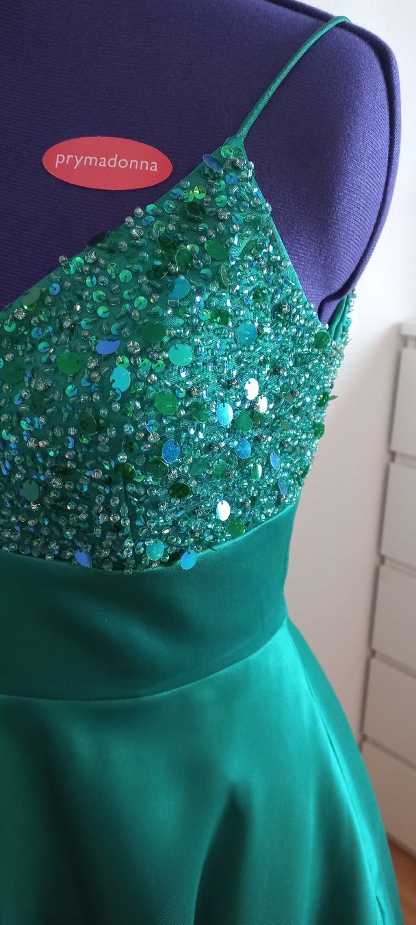 Vestiti: Abendkleid in dubkelgrün Gr 38 – Nuovo (secondo la descrizione) da Flawil venduto da nimyqu 1