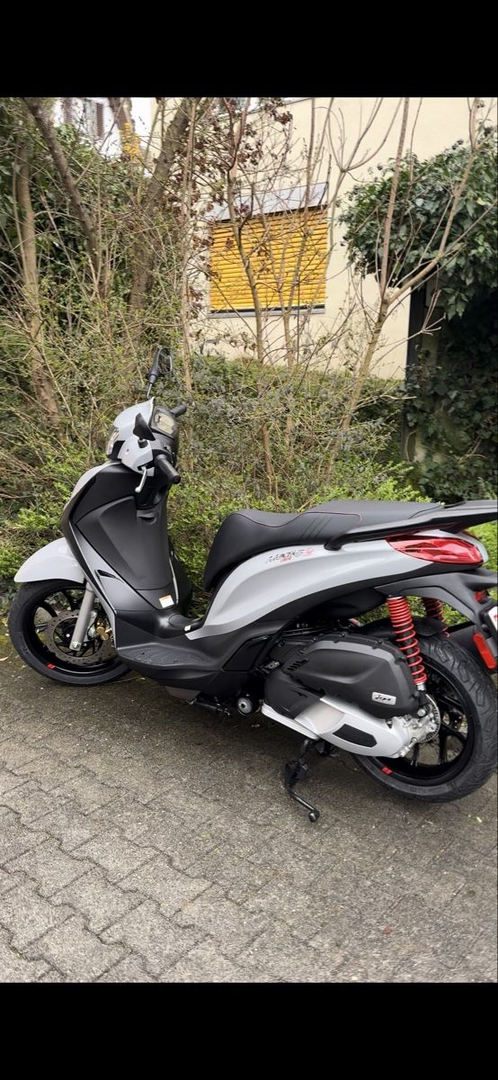 Piaggio Scooter: Piaggio Medley S – Usato da Zürich venduto da zic_2dyz 1