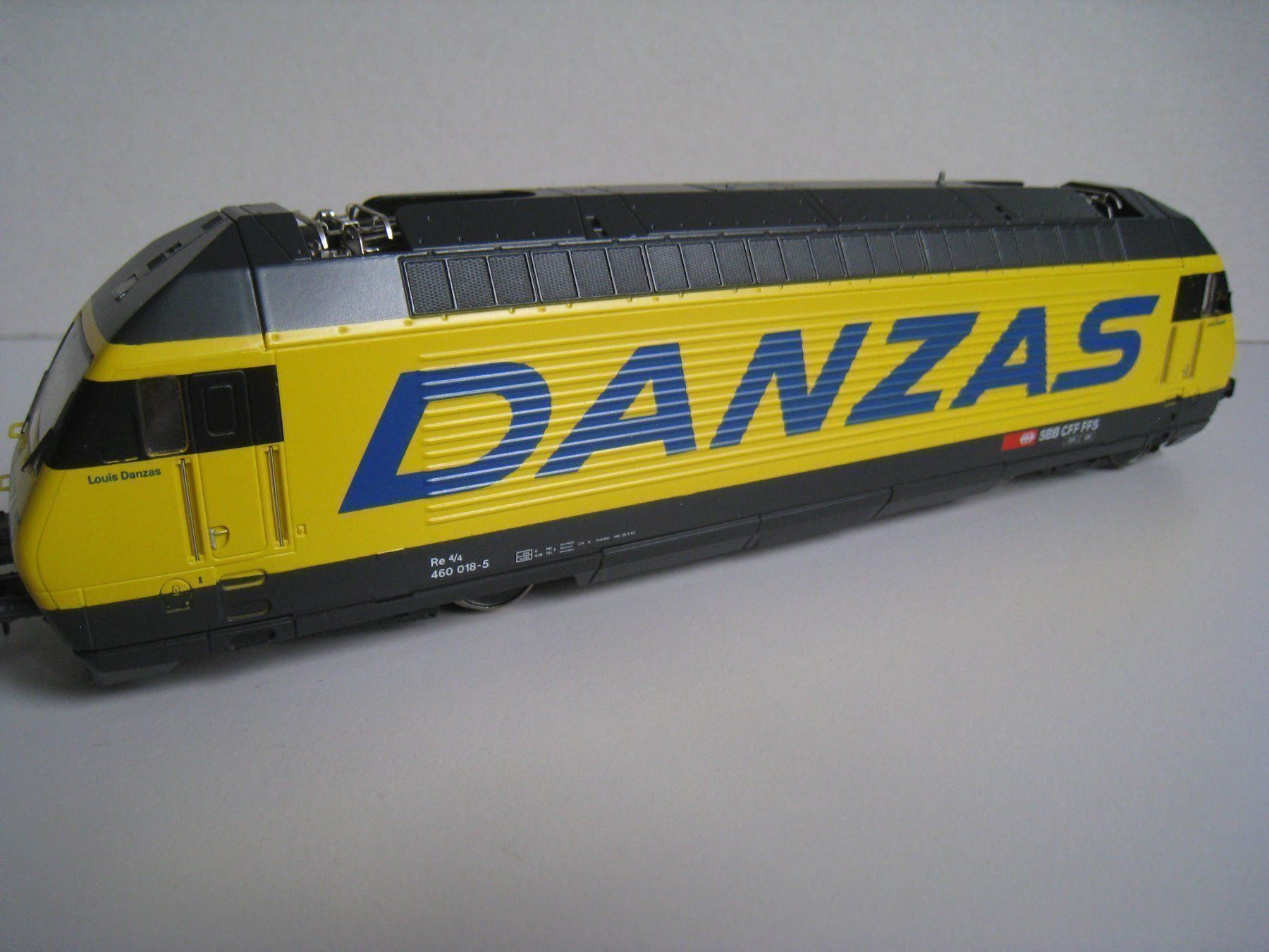 Roco Modellini di ferrovie: Roco SBB Re 460 Danzas Analog,  43750 – Usato da Buchs ZH venduto da swiss-train 4