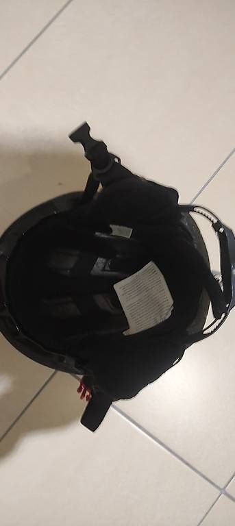 Helme: 2 Kinder Skihelme – Gebraucht aus Schafisheim von spr_7cj5 4