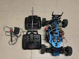 Voiture RC Thermique+ 2 commandes + carburant +...