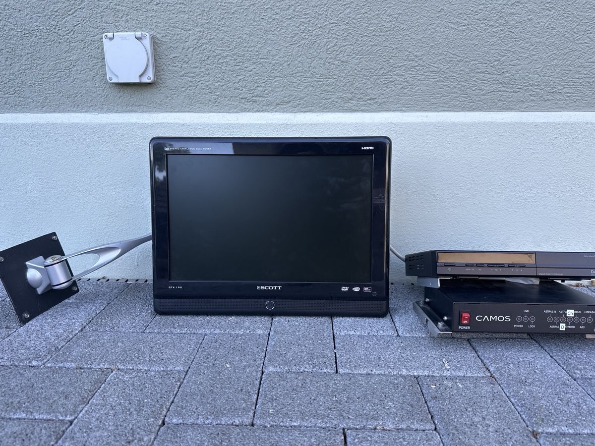 Fernseher: Camping Tv, Sat-Receiver, Camos Steuergerät – Gebraucht aus Schinznach-Dorf von KuefErer