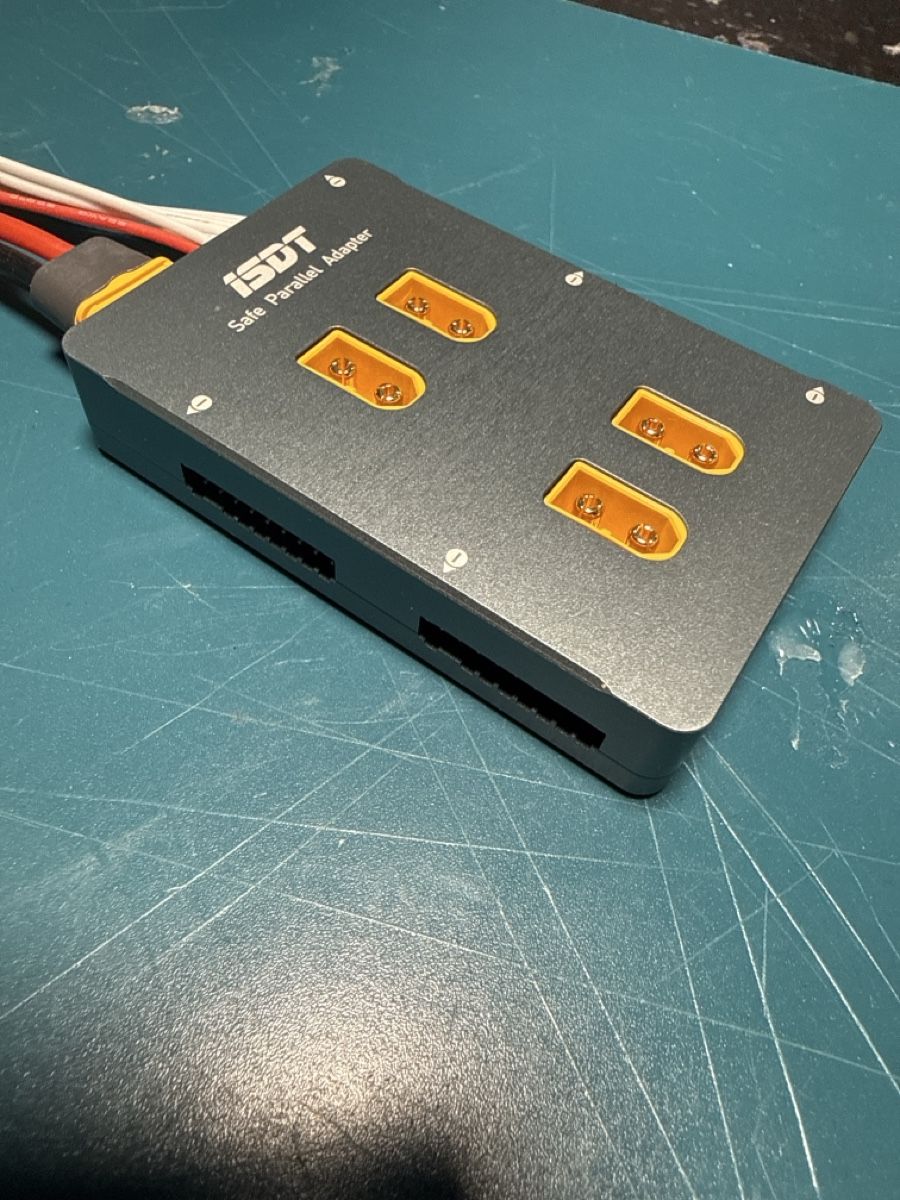 Modellismo RC: ISDT Safe Parallel Adapter PC-4860S - Top Zustand! – Usato da Effretikon venduto da master1873 2
